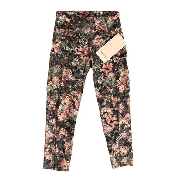 Lululemon NWT Fast and Free High-Rise Crop 19" Reflective Stencil Blossom - Picture 2 of 12